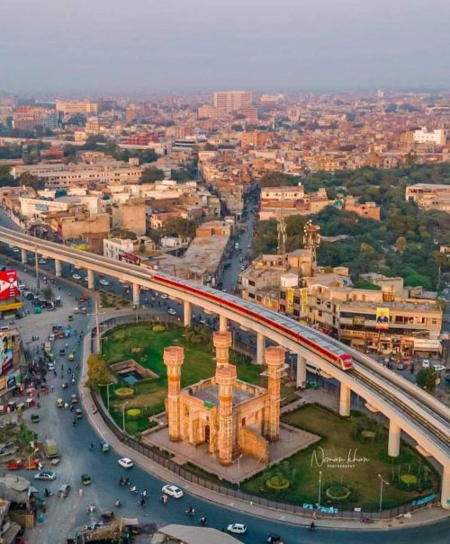 Chauburji_Chowk_Lahore